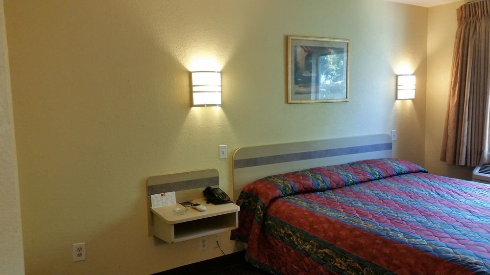 Motel 6 Humble, Tx - Houston International Airport Kültér fotó